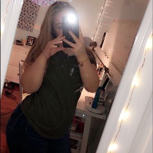 Meet your Posher, Julia